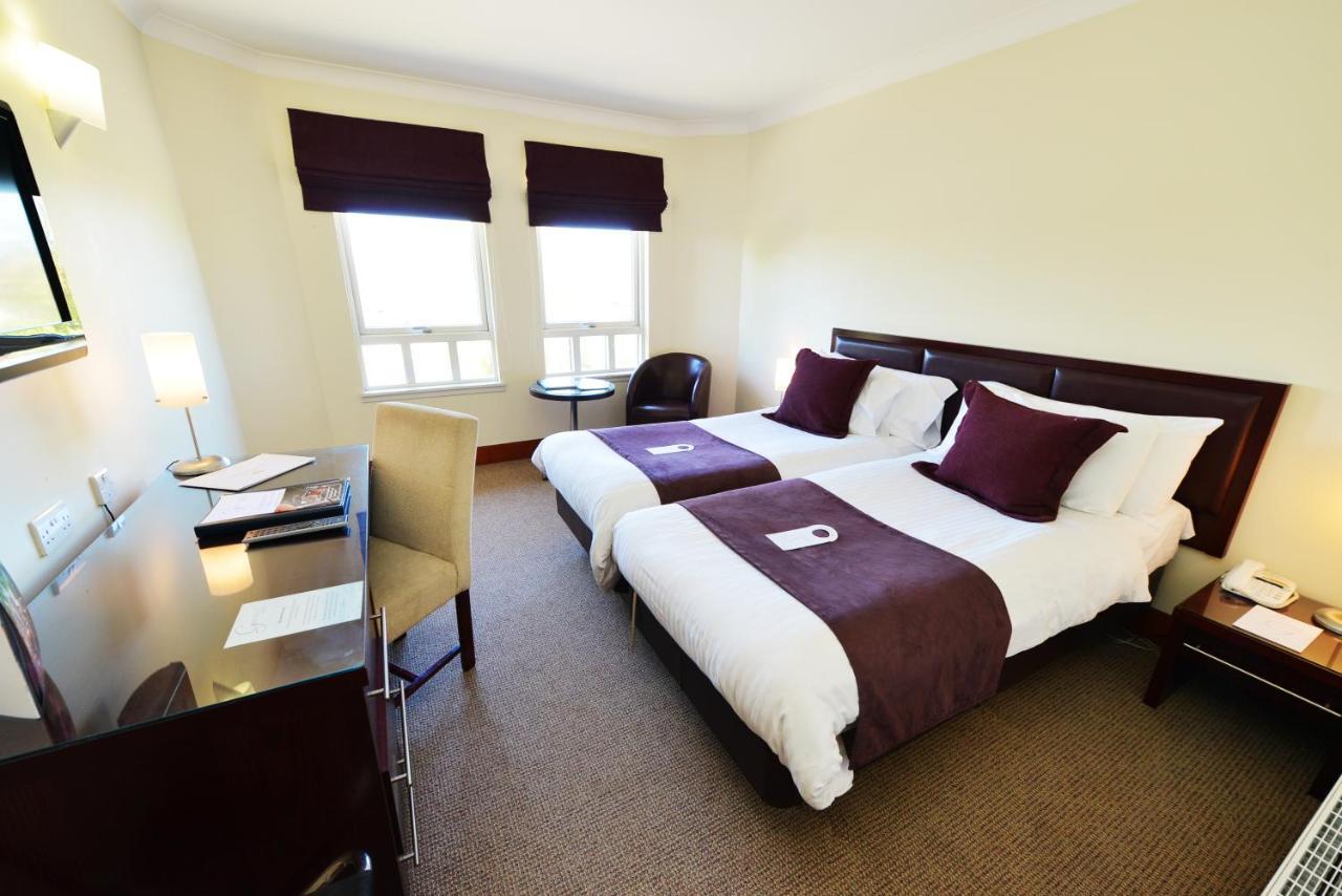 Glynhill Hotel & Spa Near Glasgow Airport Room photo